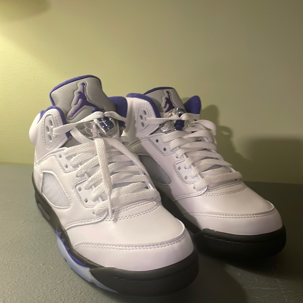 Brand new in original box/wrapping Jordan 5 dark concord size 6.5 in W 5 in M